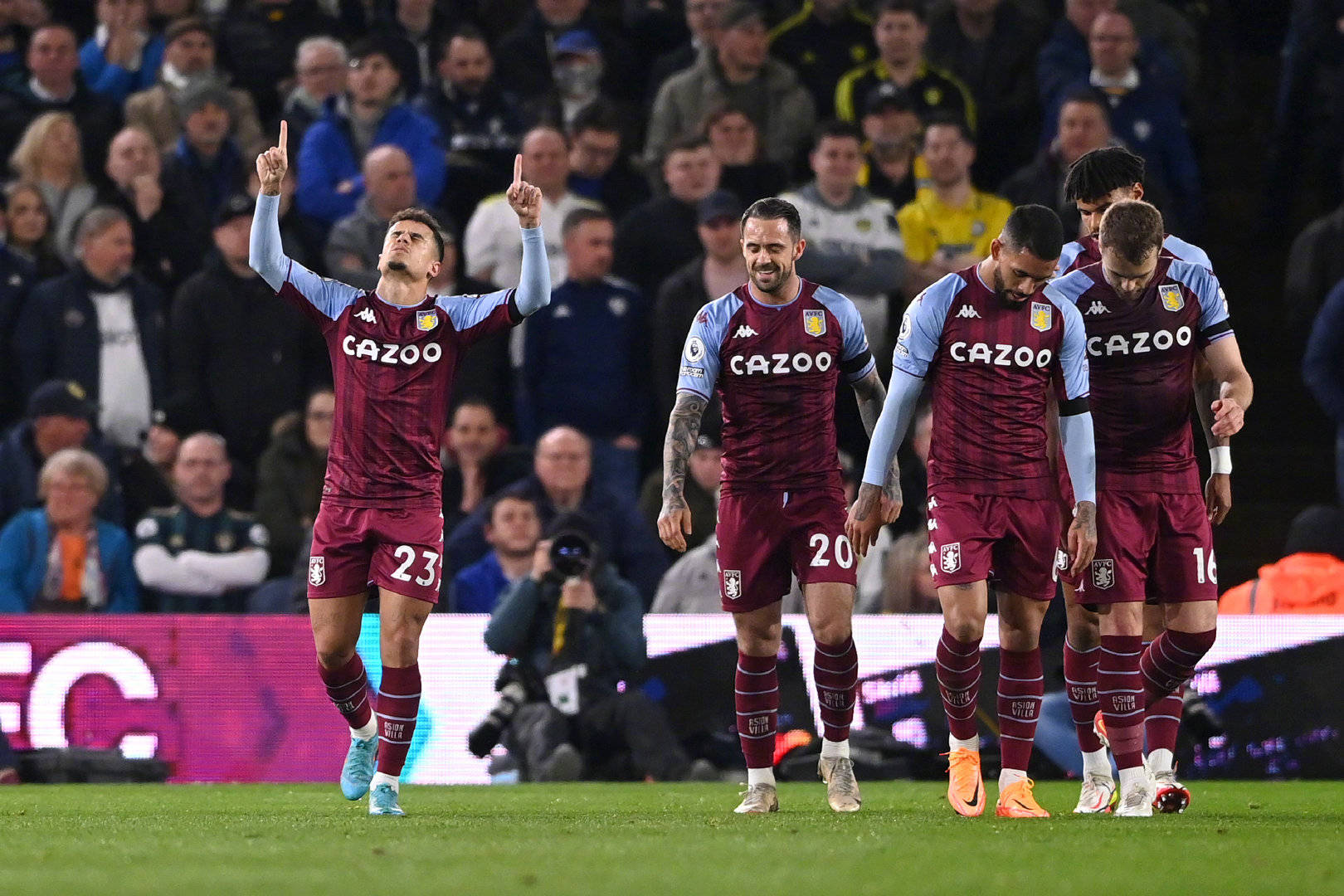 够密切合作 够密切合作